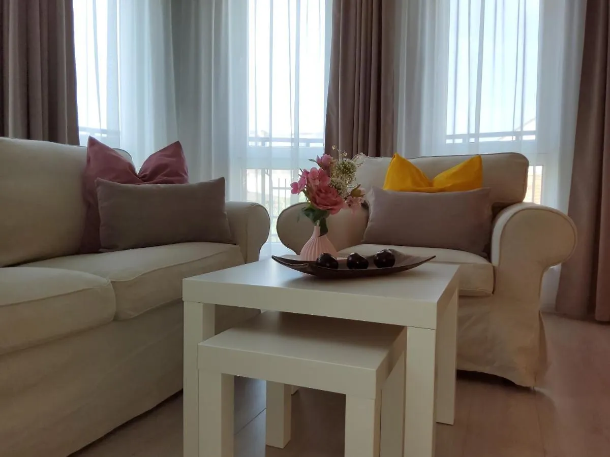 Апартамент Релакс Varna Apartment